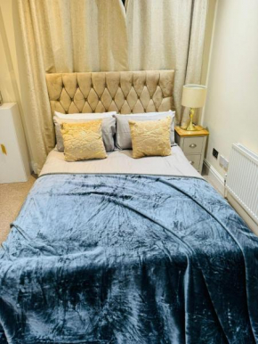 Marble Arch Apartment